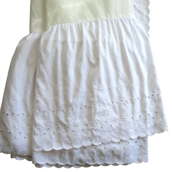 Vintage 90s Y2K White Twin Bed Skirt Eyelet Embroidery Scalloped Hem 14" Drop - Picture 2 of 8